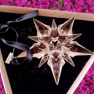 2001 Collectible Swarovski Snowflake Ornament